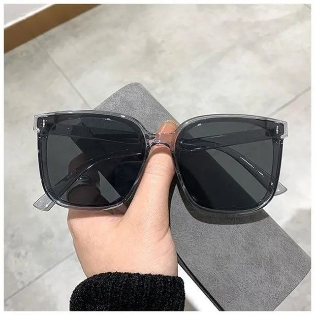 Classic Vintage Square Sunglass Women Oversized Women Retro Sunglass