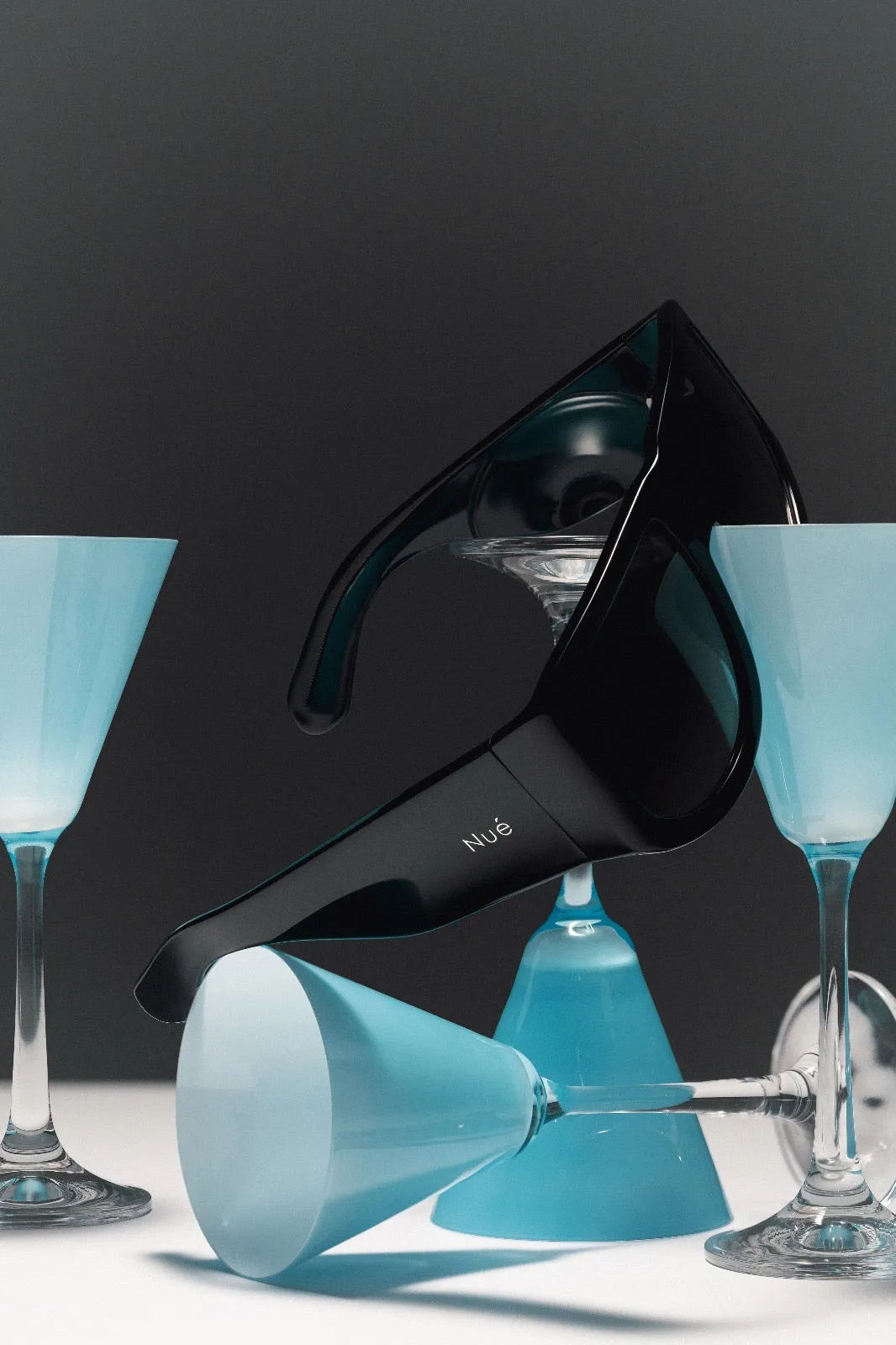 'IT Girl' Oversized Sunglasses in Black  | NUE STUDIO x LINDA FARROW