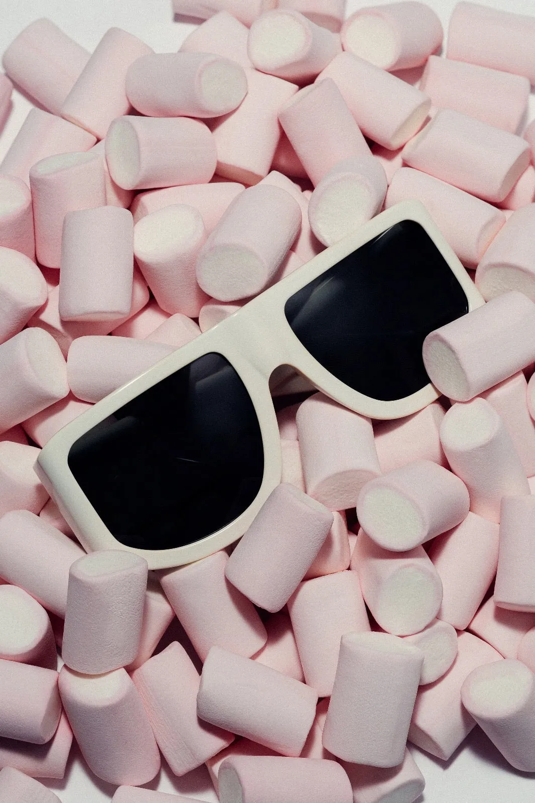 'IT Girl' Oversized Sunglasses in White  | NUE STUDIO x LINDA FARROW