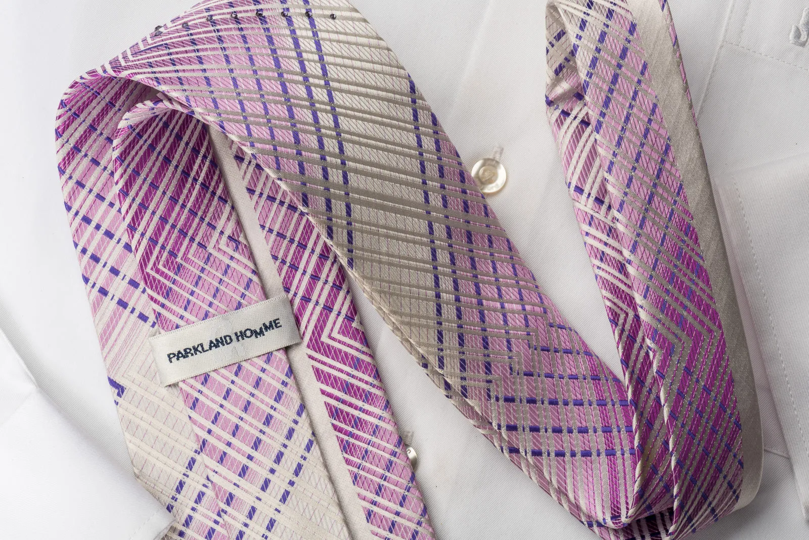 Park Land Rhinestone Necktie Mauve Chevron Striped On White With Silver Sparkles